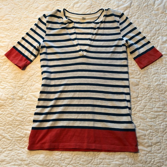J. Crew Tops - 🔥 J crew striped v neck T - 100% cotton